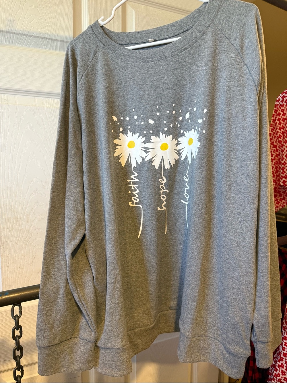 Amazon Gray Crewneck Sweatshirt with White & Yellow Daisy Graphic